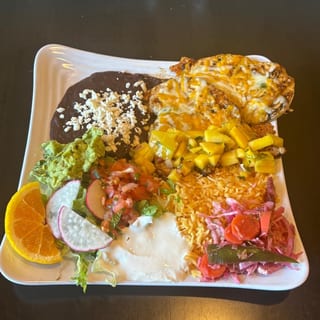 Pollo Asado Queso Mango Salsa